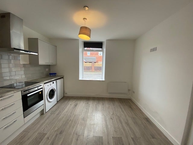 Flat Sanquhar Street in Cardiff