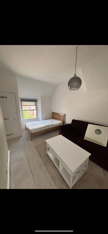Room Redland Road in Bristol