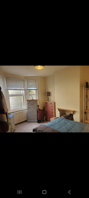 Room Leslie Park Road in Greater London