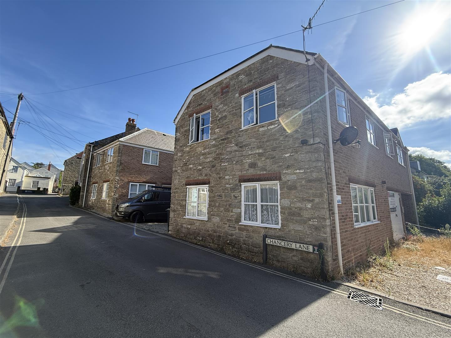 Flat Chancery Lane in Bridport