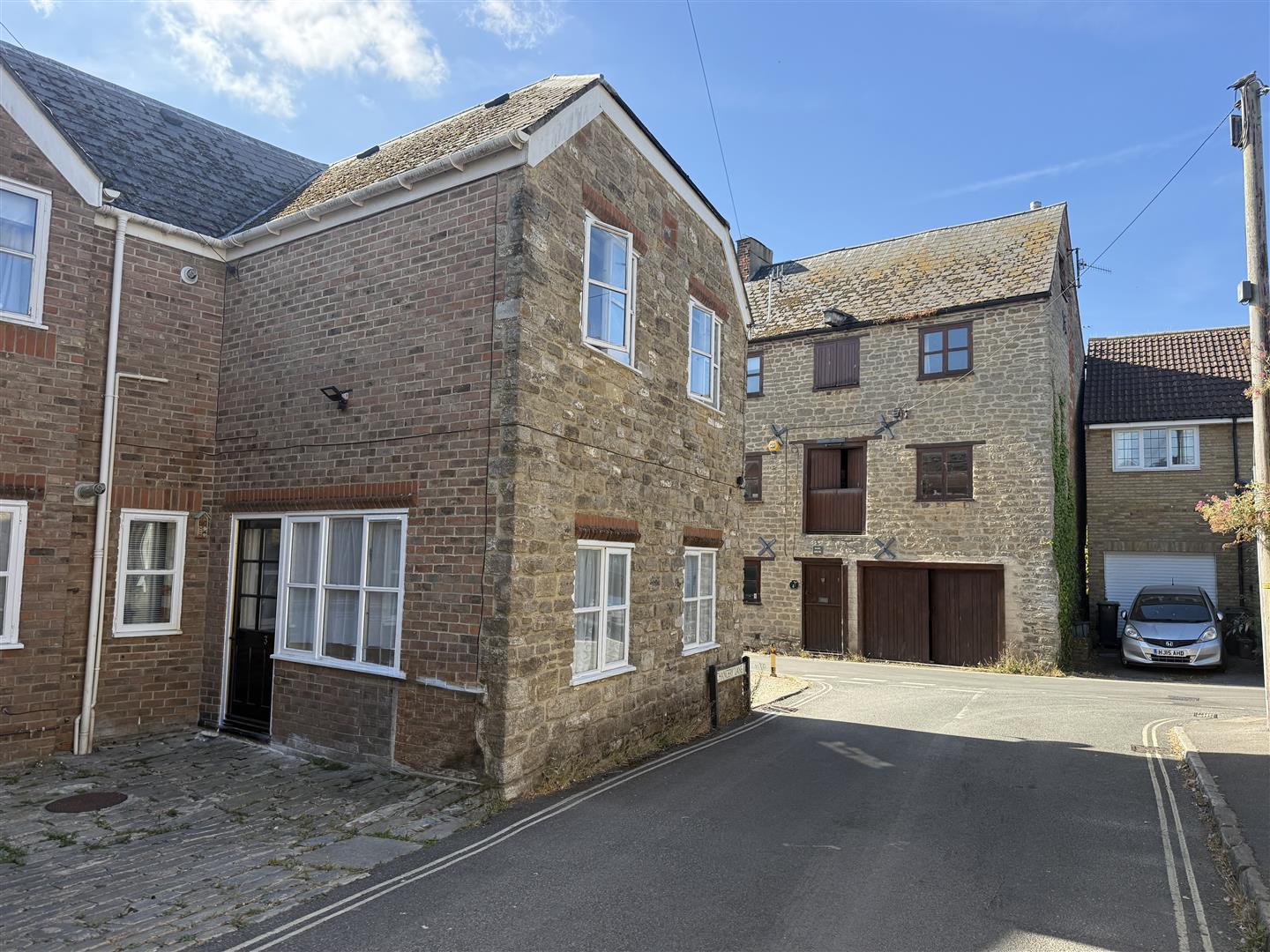 Flat Chancery Lane in Bridport
