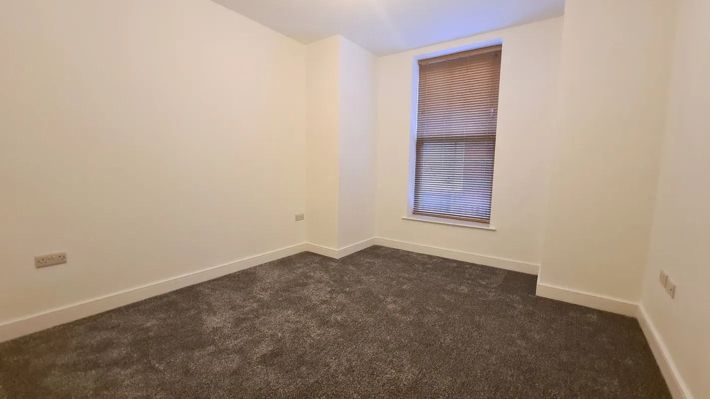 Flat Westons Lane in Poole
