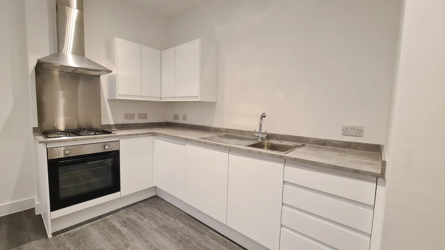 Flat Westons Lane in Poole