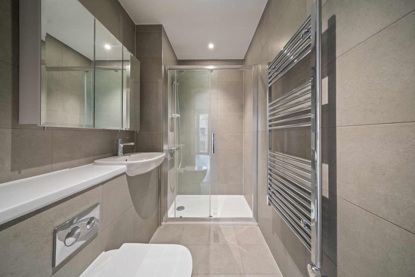 Flat Tandy Place in Greater London