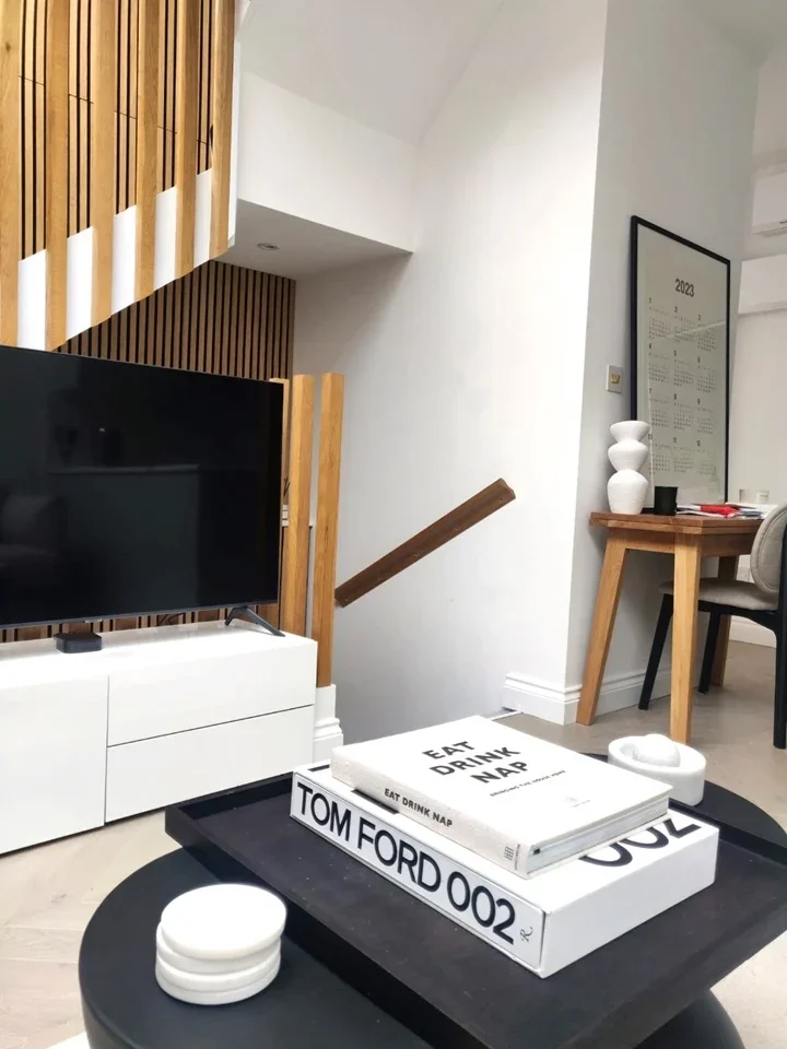 House Japan Crescent in Greater London