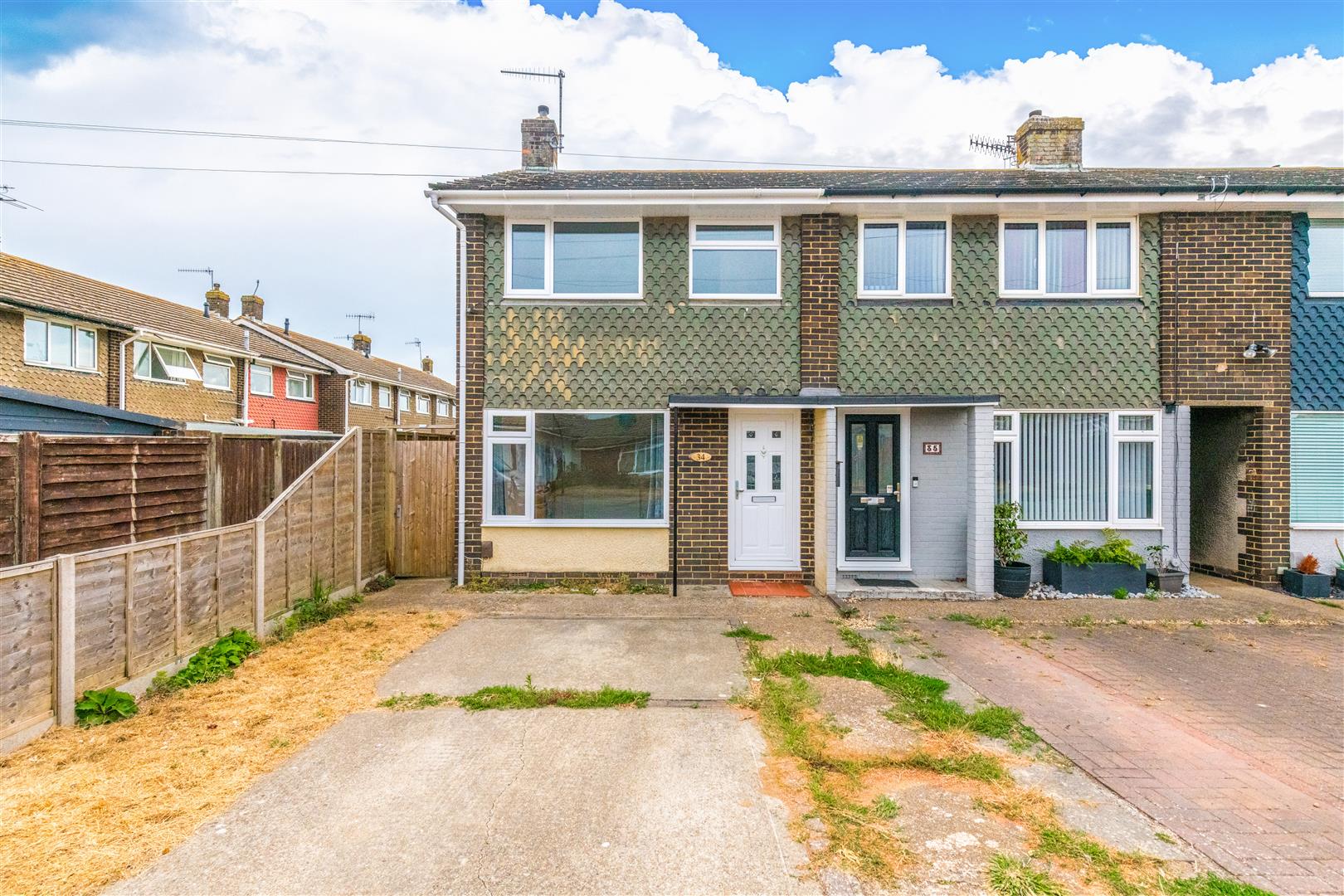 House Garden Close in Adur