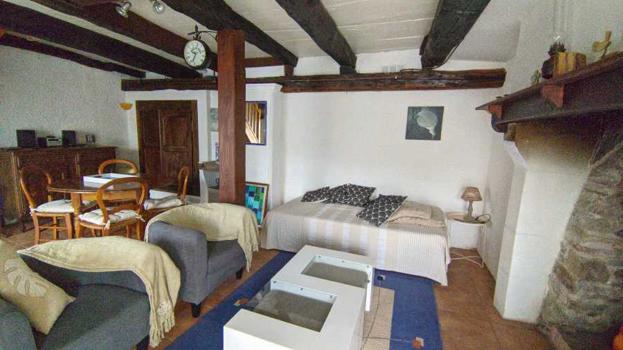 Maison Route de Miolles à Curvalle