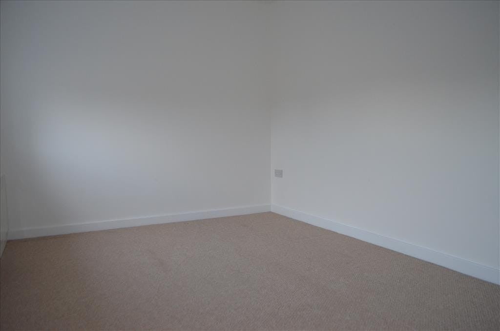 Flat Kitelands Road in Biggleswade