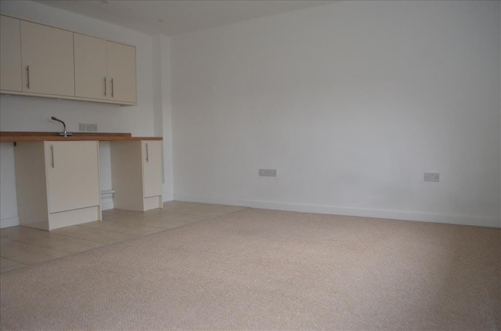 Flat Kitelands Road in Biggleswade