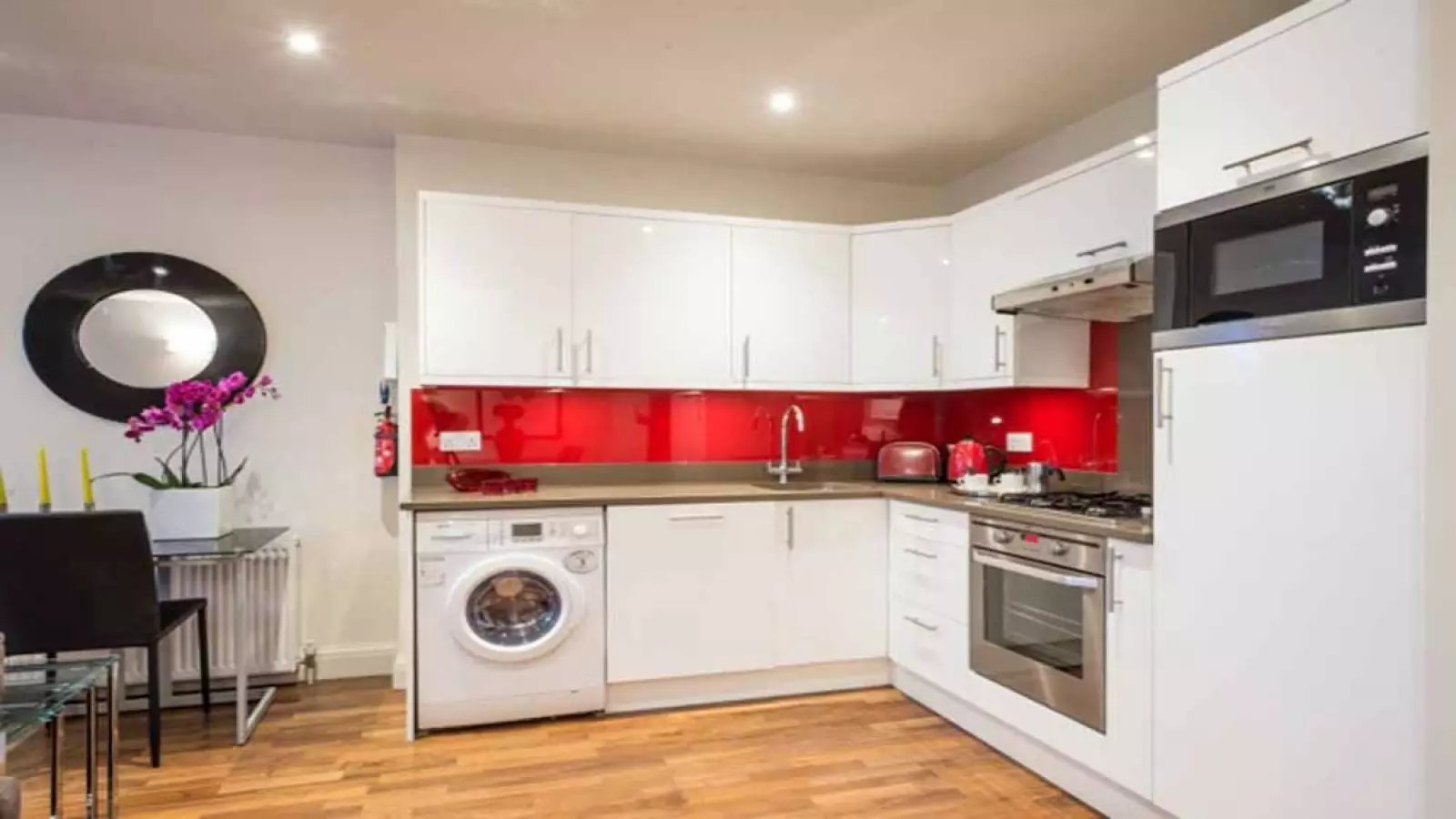 Flat Blenheim Crescent in Greater London