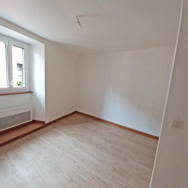 Flat Rue du-Serret in Corps