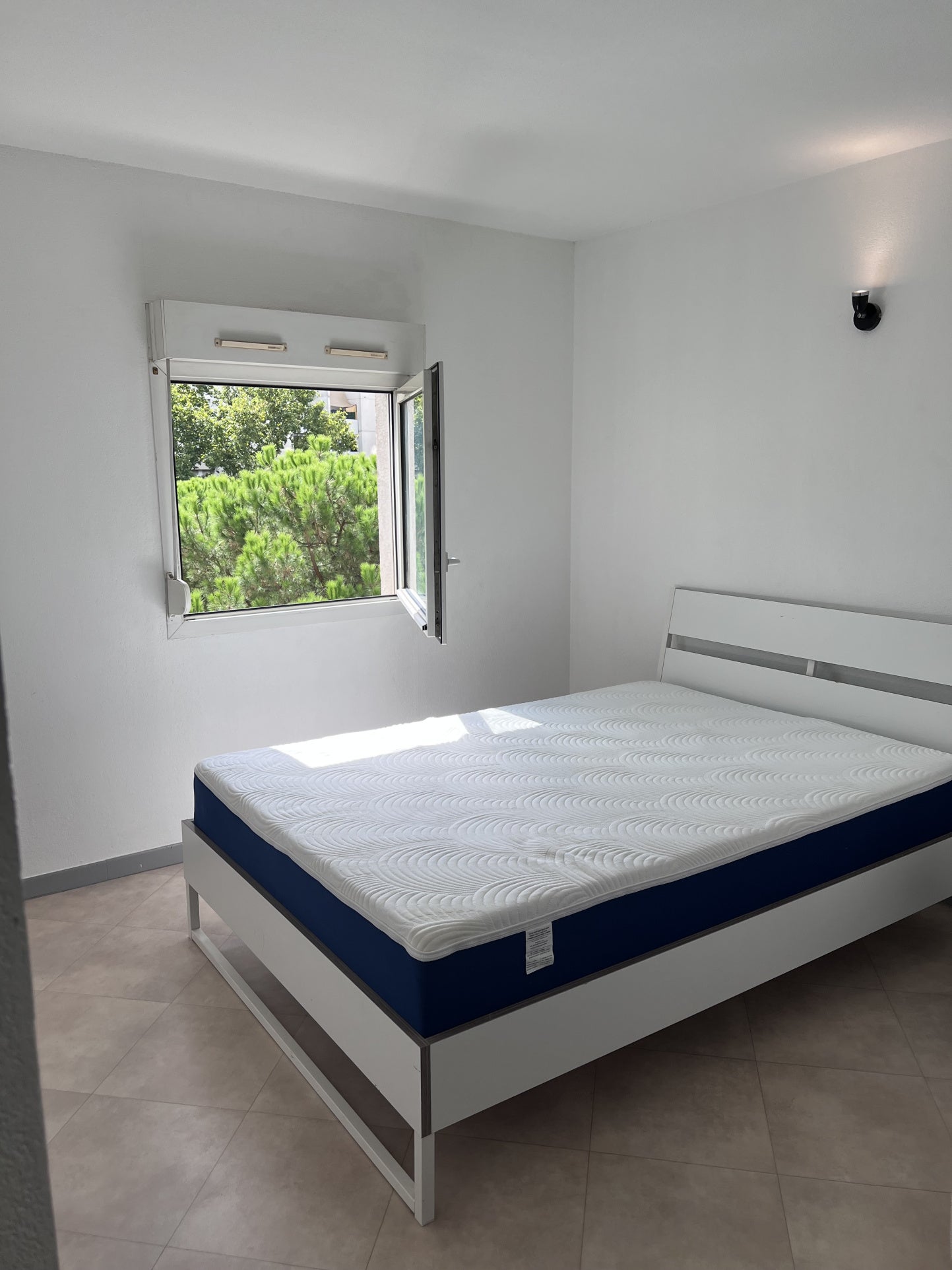Flat Rue Saint-Pierre de Trivisy in Montpellier