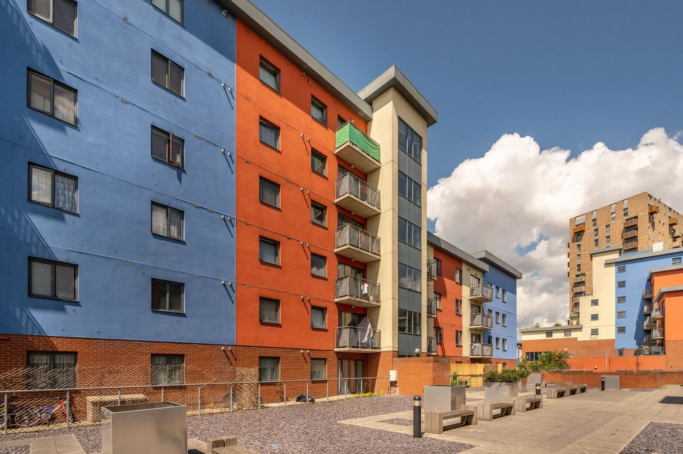 Flat Jenkins Lane in Greater London