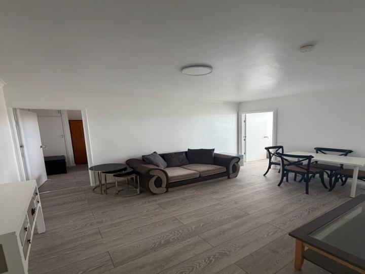 Flat Glamis Road in London