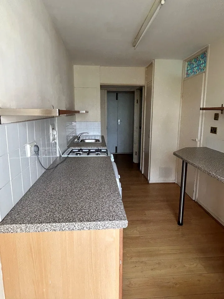 Flat Benyon Road in Greater London