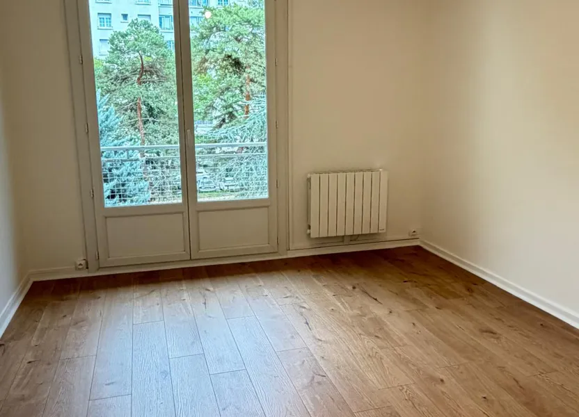 Flat Avenue Laurent Bonnevay in La Mulatière