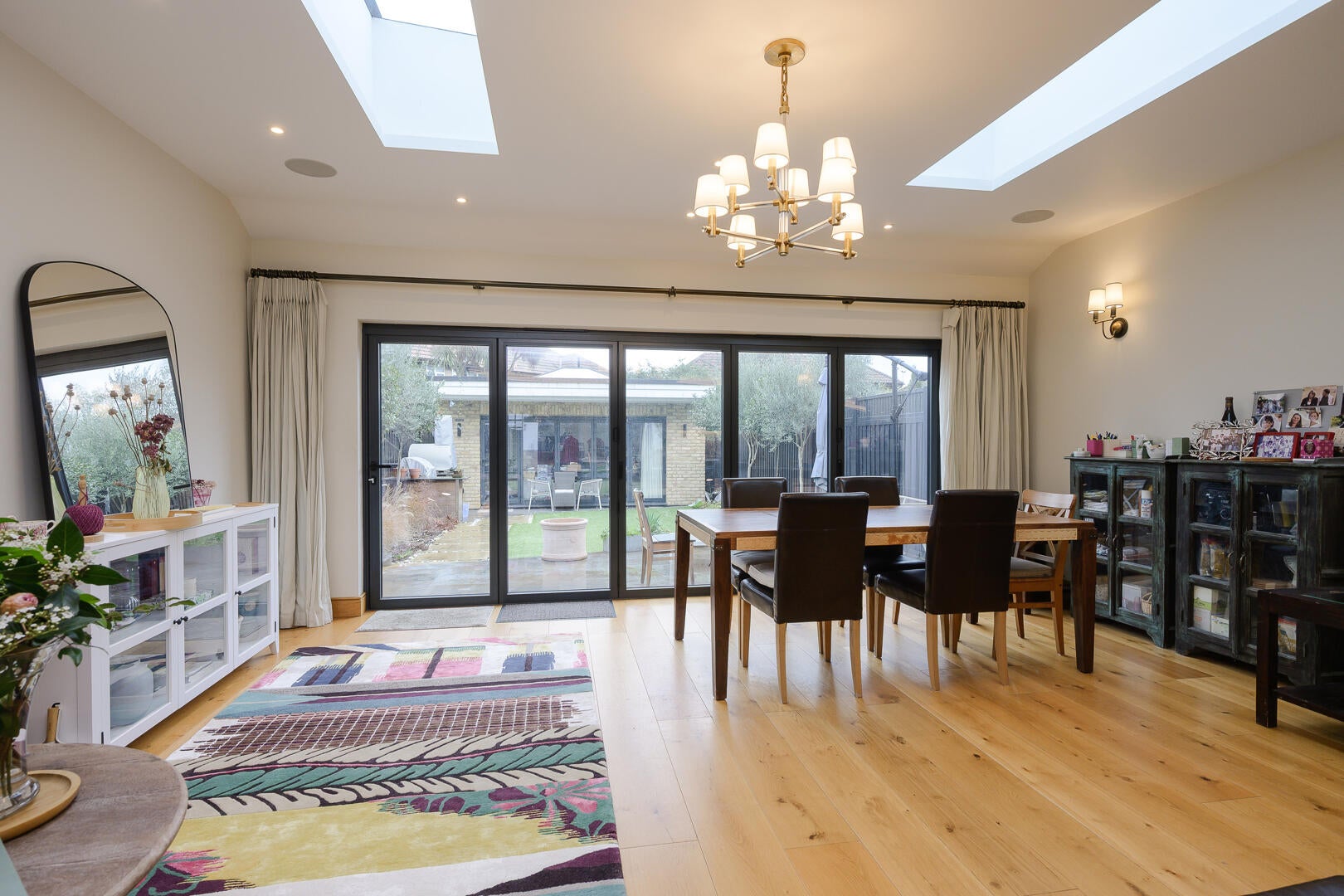 House Marksbury Avenue in Greater London