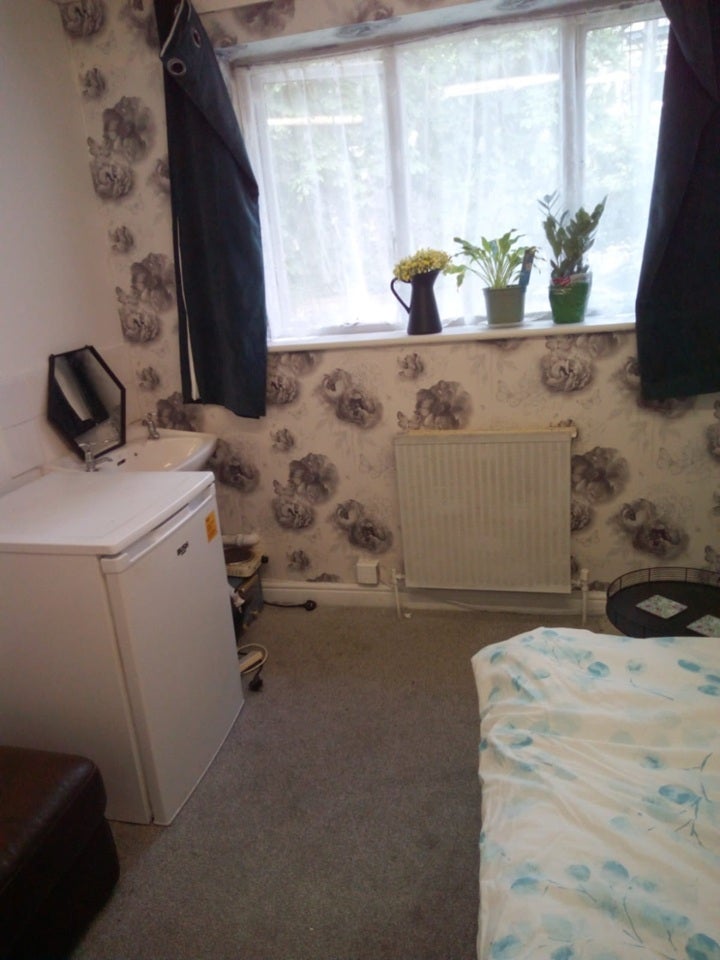 Room West Park Street in Kirklees