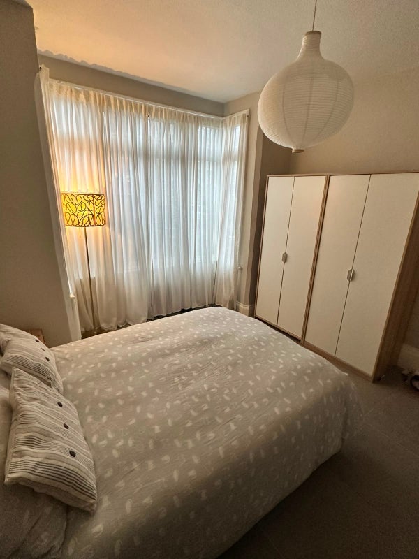 Room Fairfax Road in Greater London