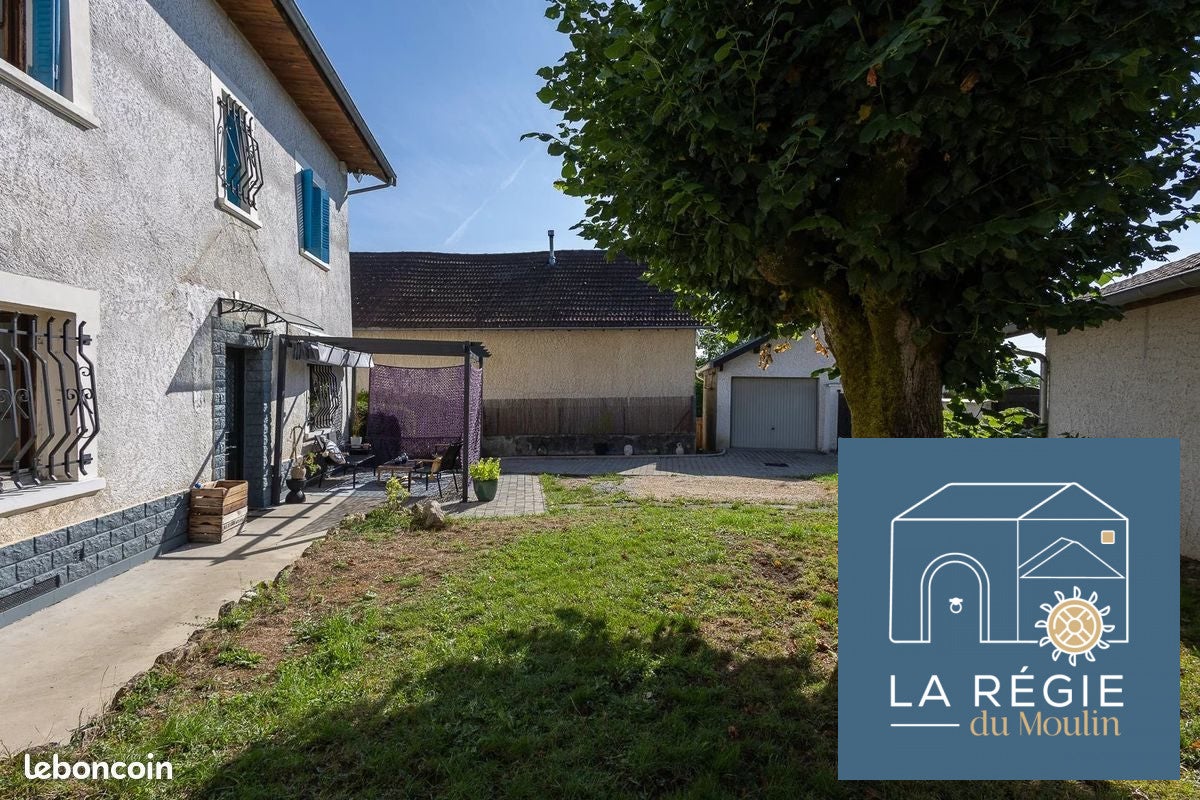 House Rue Musset in Saint-André-le-Gaz