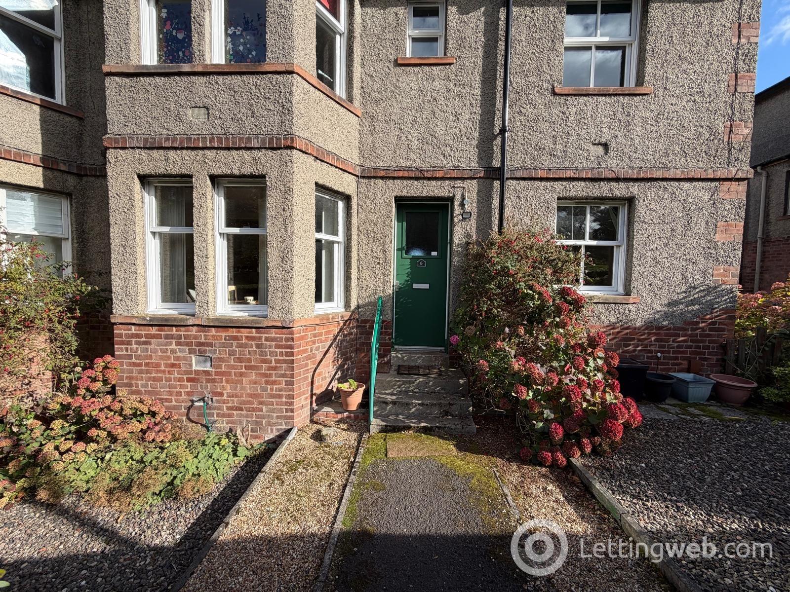Flat Sycamore Place in Dundee
