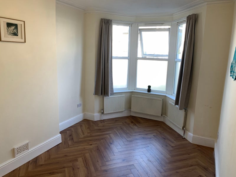 Room Saint Anne's Road in Bristol