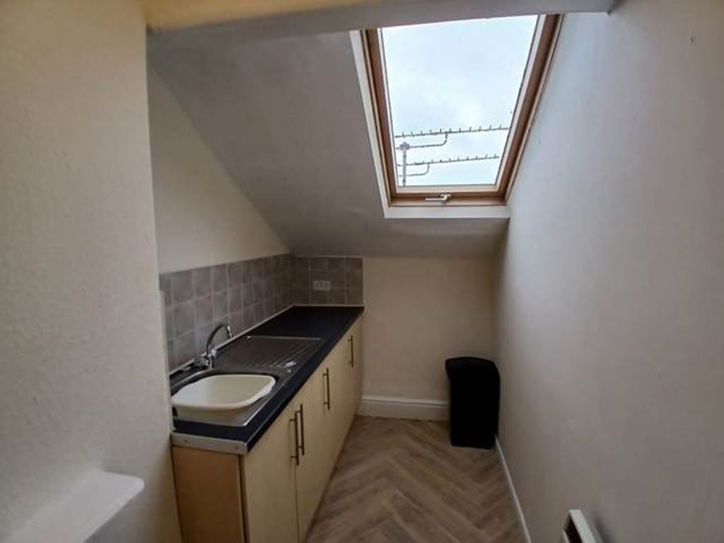 Flat Warwick Street in Barrow-in-Furness