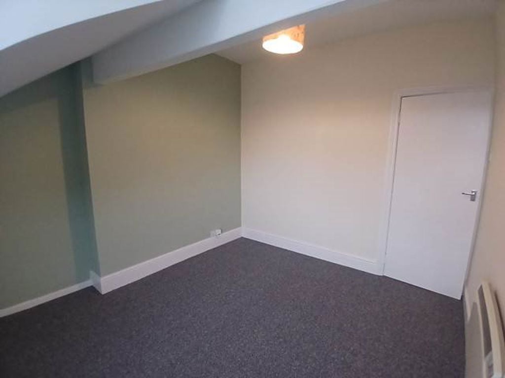Flat Warwick Street in Barrow-in-Furness