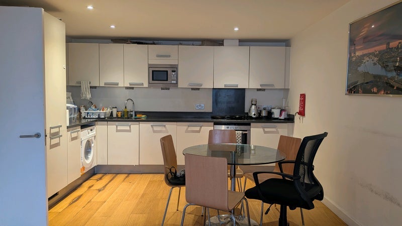 Room Canada Street in Greater London