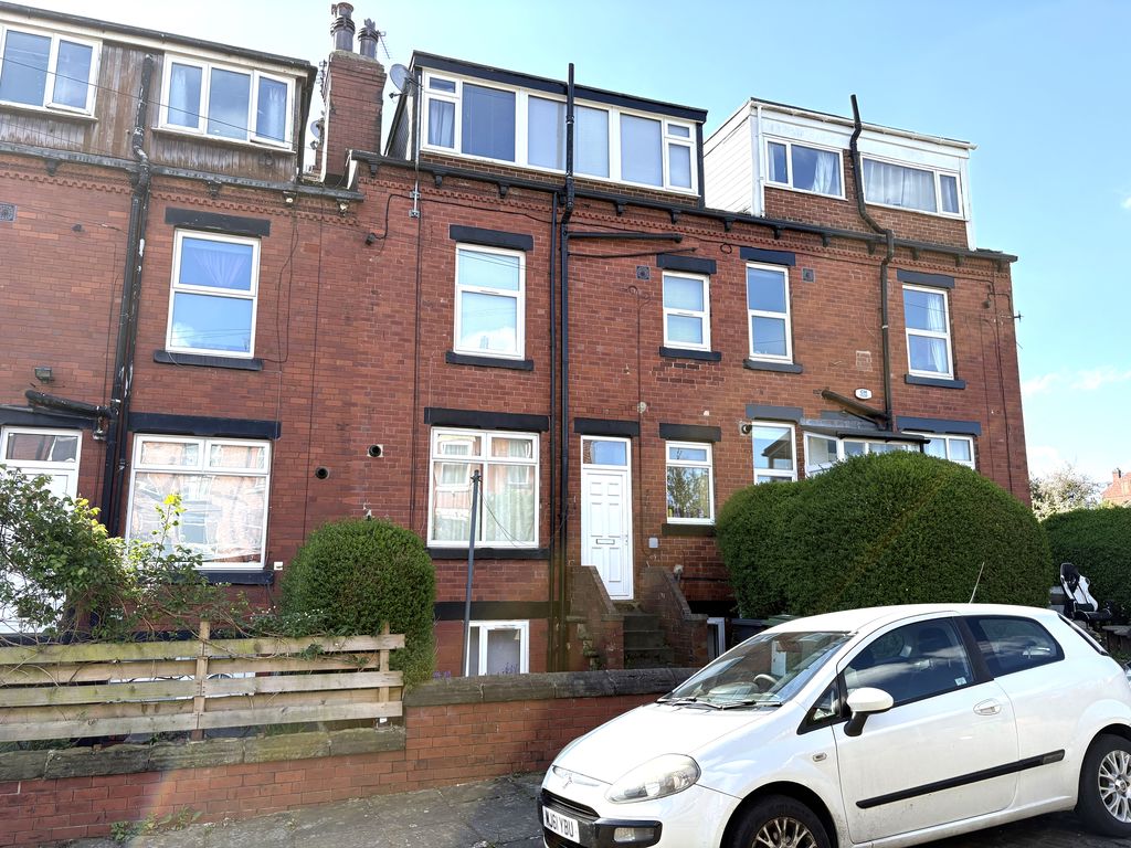 Flat Lumley Avenue in Leeds