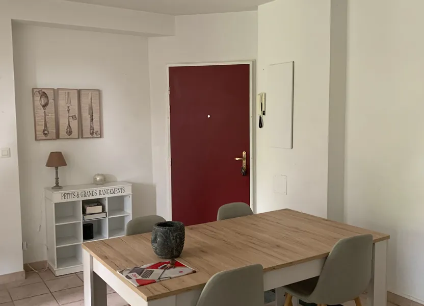 Appartement Avenue Georges Chauvin à Uzès