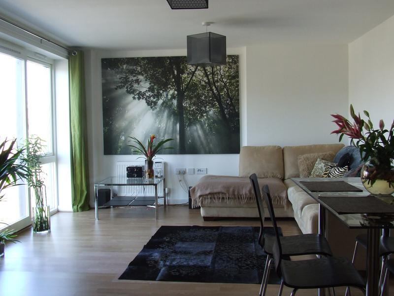 Room West Arbour Street in Greater London