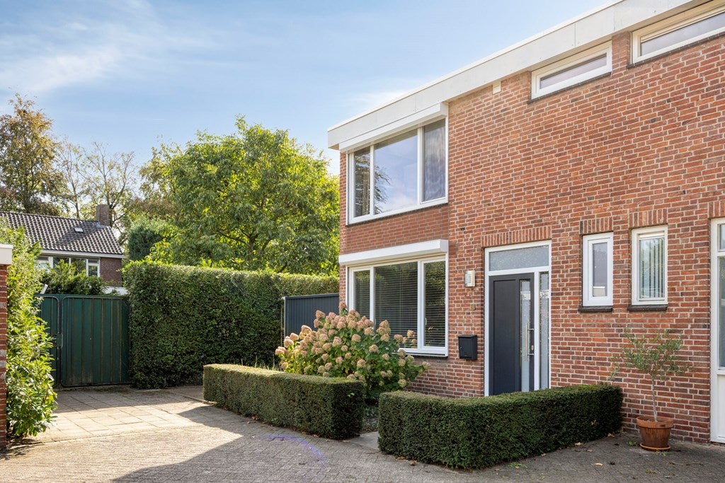 Huis Rijnstraat 10 in Budel