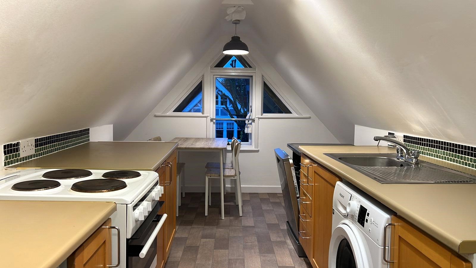 Flat Blakesley Avenue in Greater London