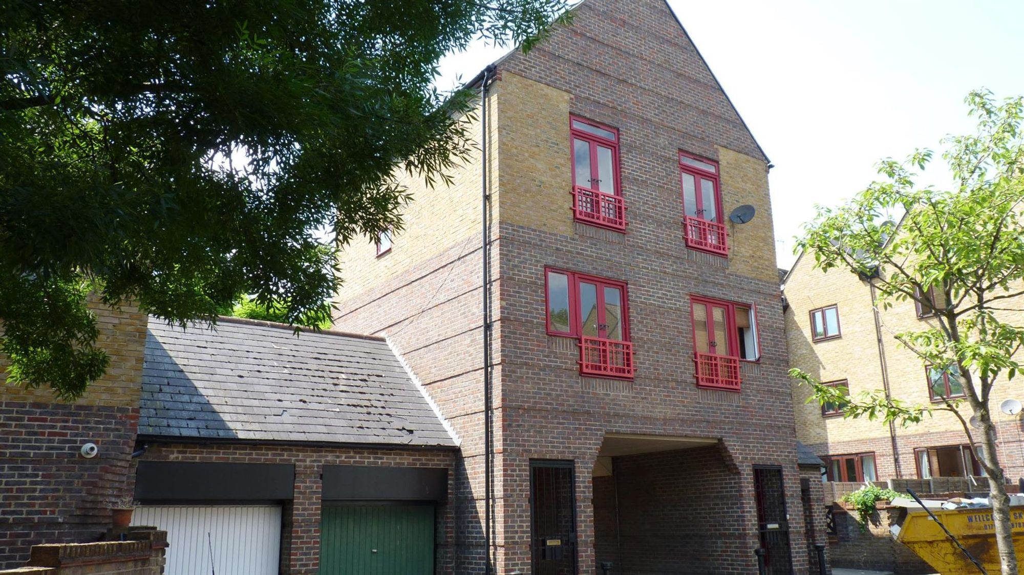 House Cunard Walk in Greater London