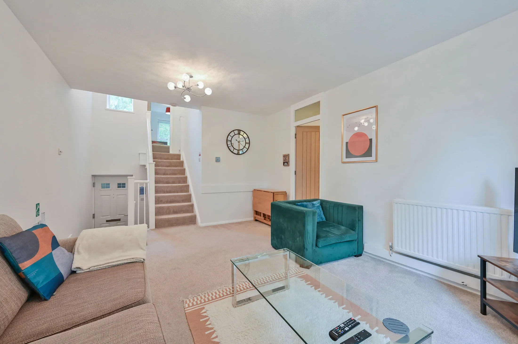 Flat Raphael Drive in Watford