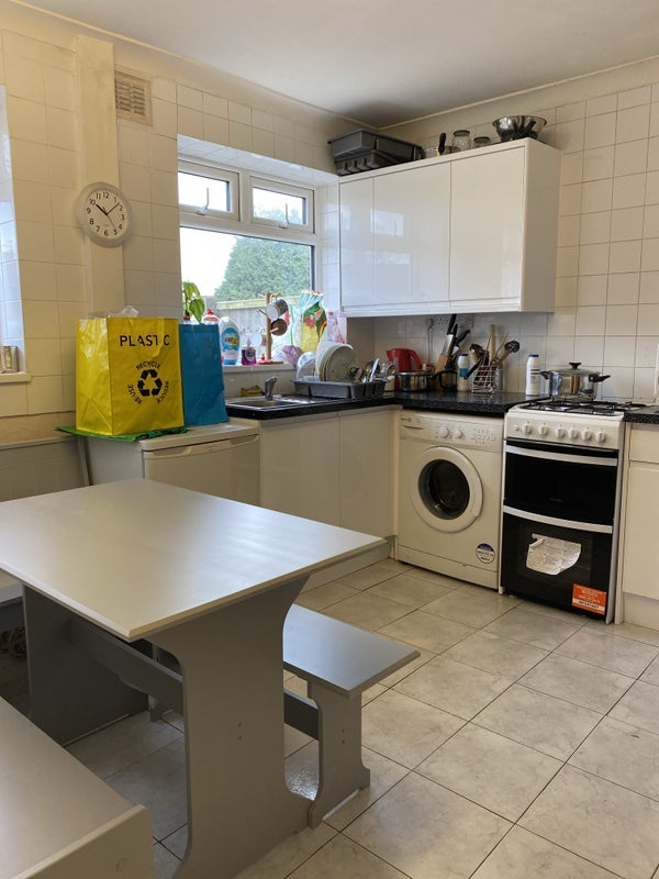 Room Saint Martin's Road in Newcastle-under-Lyme
