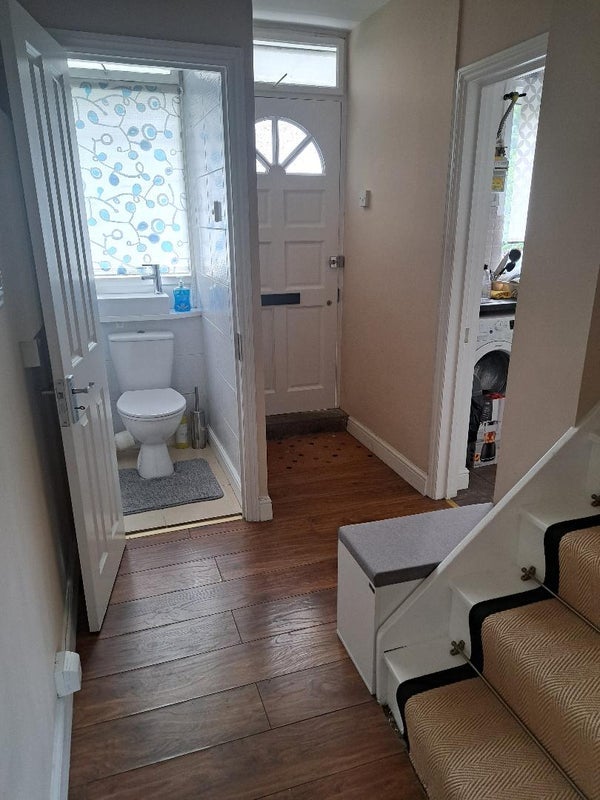 Room Farlington Place in Greater London
