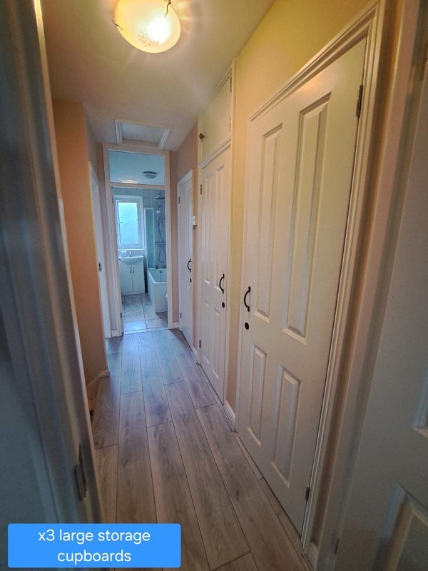 Room Farlington Place in Greater London