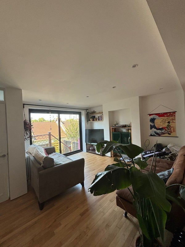 Room Pylle Hill Crescent in Bristol