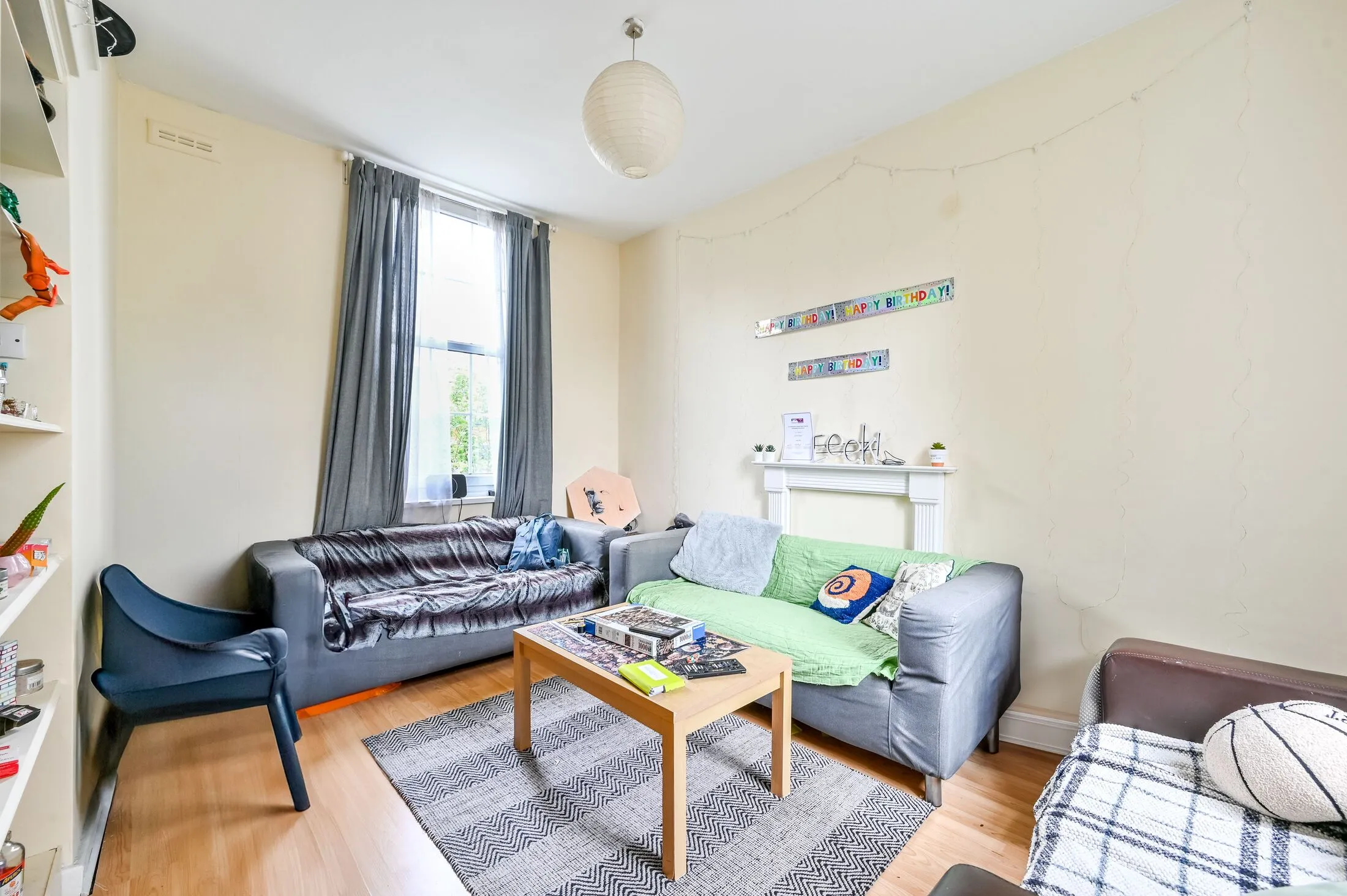 Flat Prowse Place in Greater London
