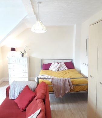 Flat Brighton Grove in Manchester