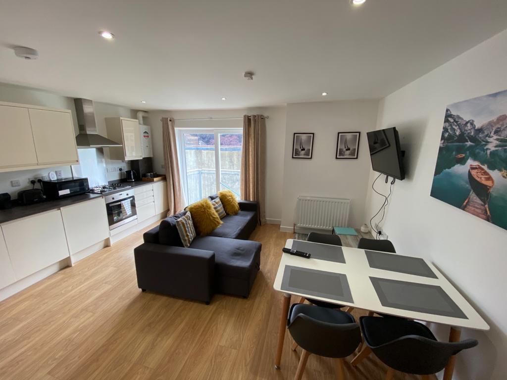 Flat George Street West in Luton