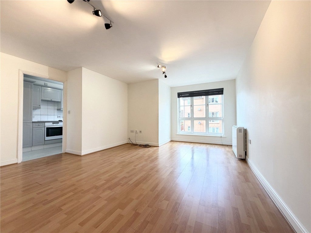Flat Layton Street in Welwyn Hatfield
