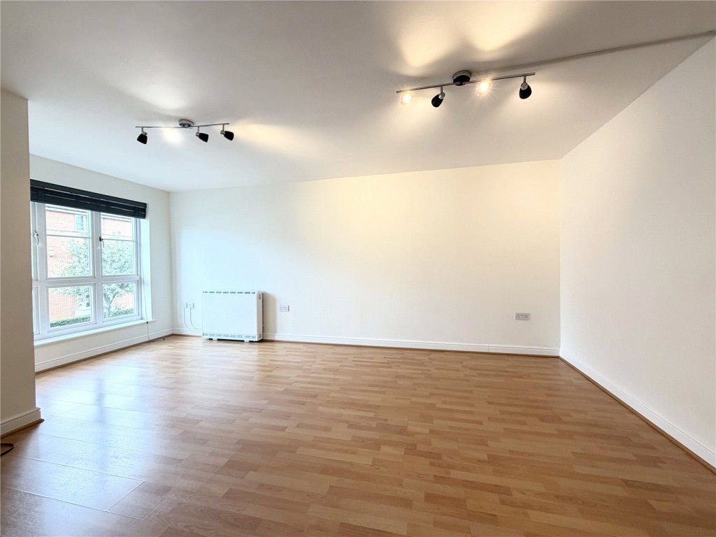 Flat Layton Street in Welwyn Hatfield