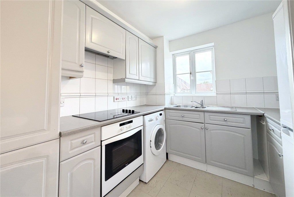 Flat Layton Street in Welwyn Hatfield