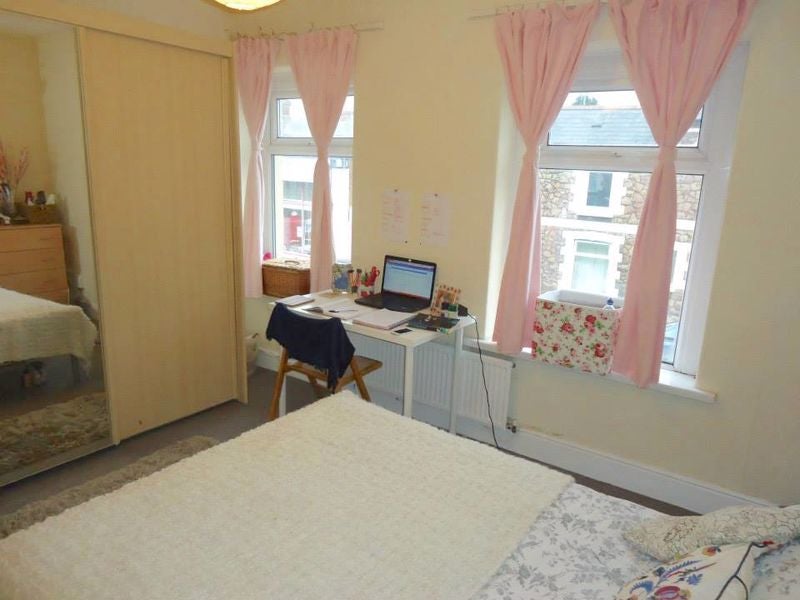 Flat Moy Road in Cardiff