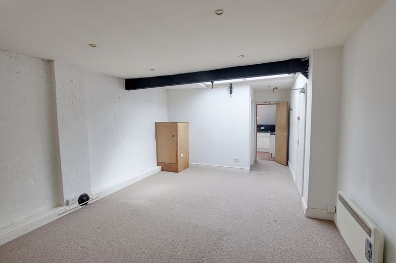 Flat Lymore Gardens in Bath