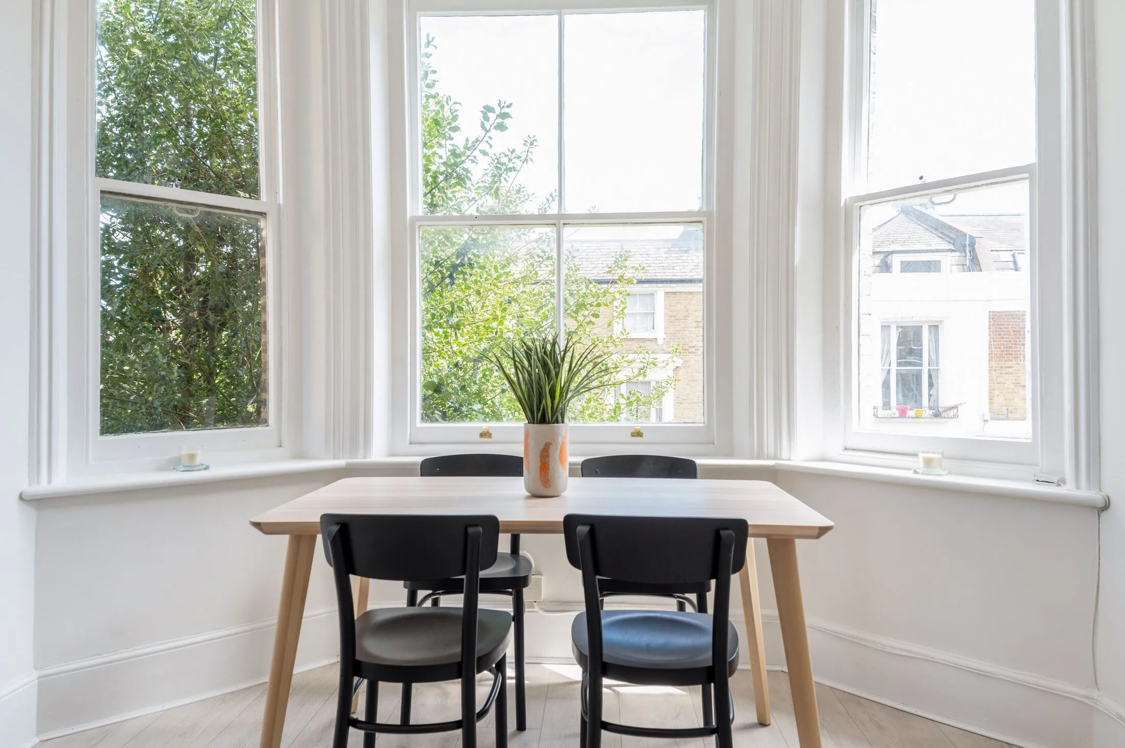 Flat Highland Road in Greater London