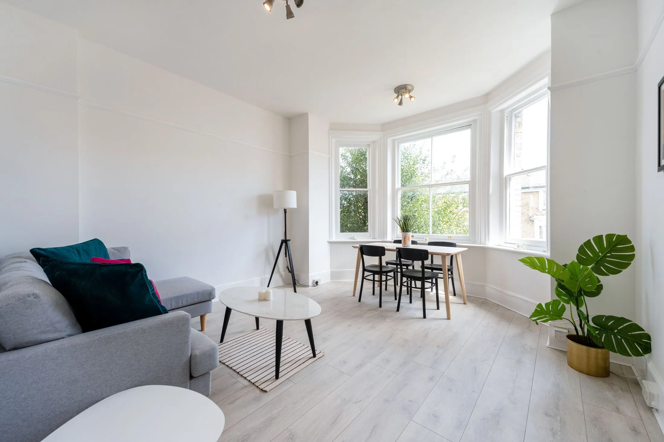 Flat Highland Road in Greater London